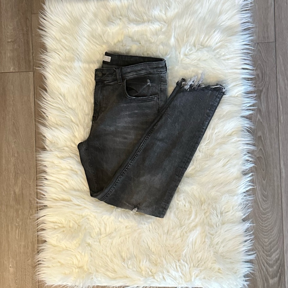 Zara Z1975 Gray Jeans
